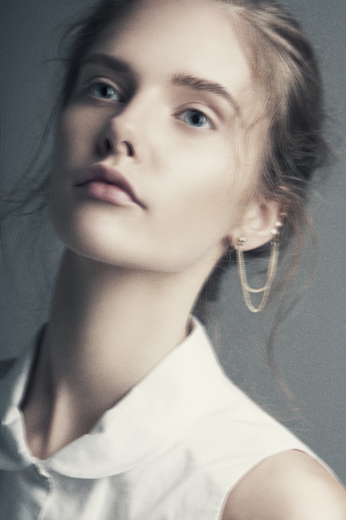 POPPY by Fiona Ruhe for CHASSEUR MAGAZINE 